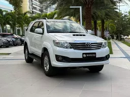 Toyota Hilux SW4