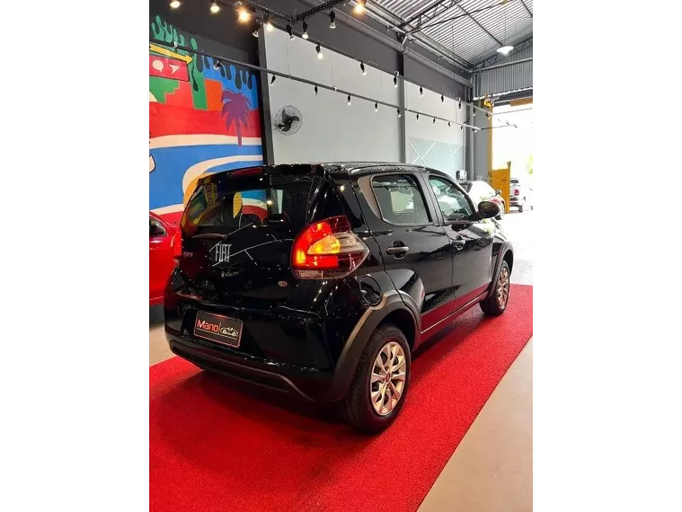 Fiat Mobi Preto 6