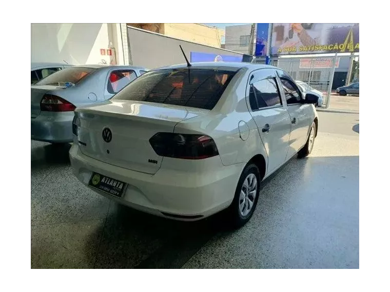 Volkswagen Voyage Branco 4