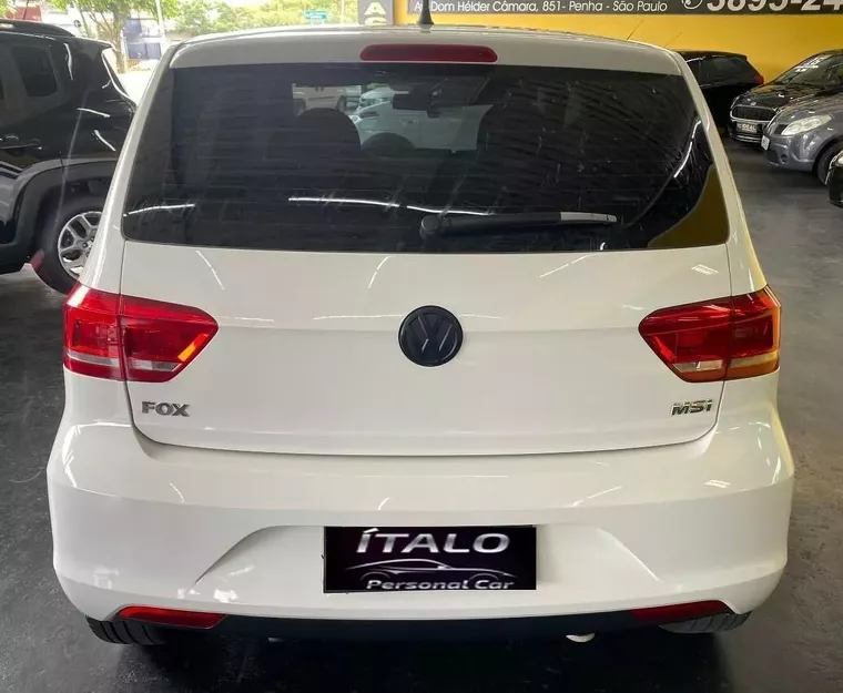 Volkswagen Fox Branco 14