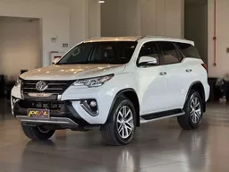 Toyota Hilux SW4