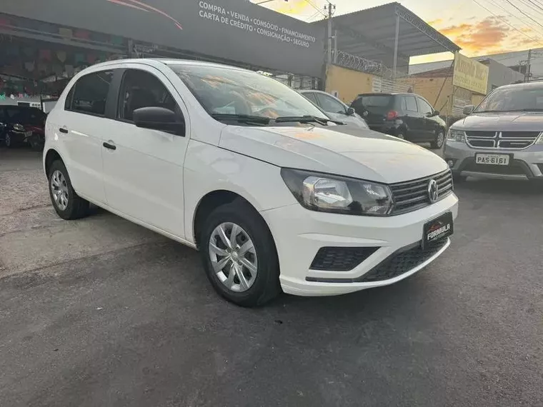 Volkswagen Gol Branco 1