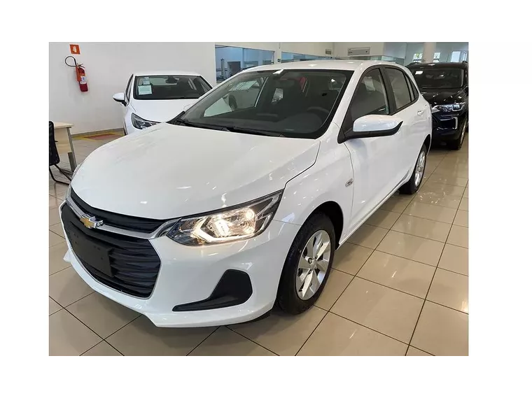 Chevrolet Onix Branco 2