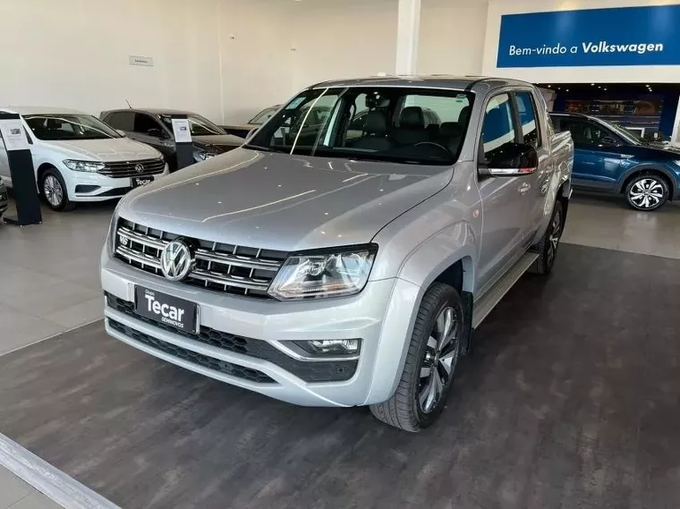 Volkswagen Amarok Prata 1