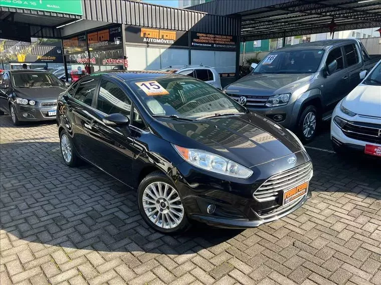 Ford Fiesta Preto 1