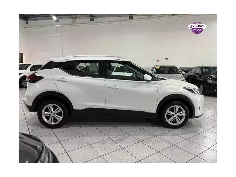 Nissan Kicks Branco 3