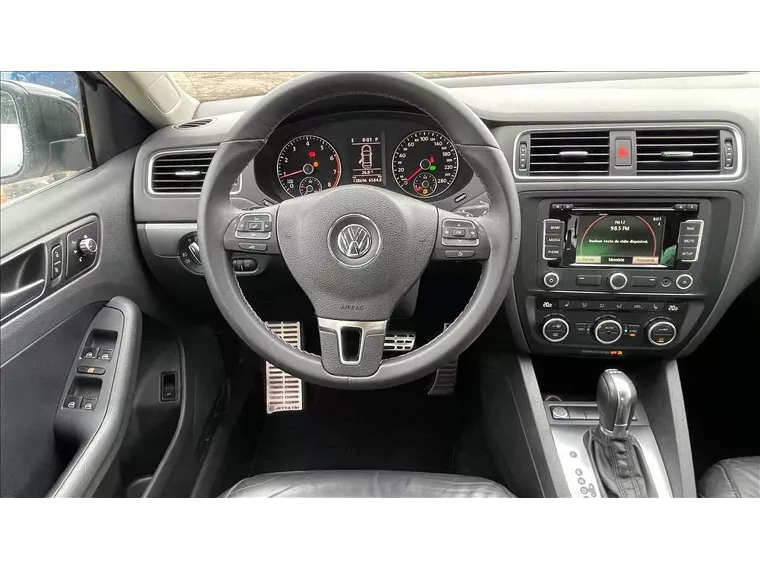 Volkswagen Jetta Prata 13
