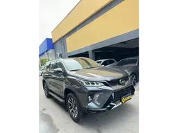 Toyota Hilux SW4