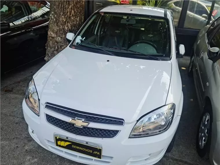 Chevrolet Prisma Branco 6