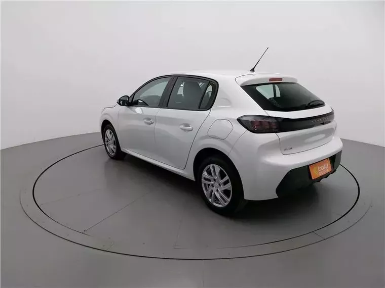 Peugeot 208 Branco 8