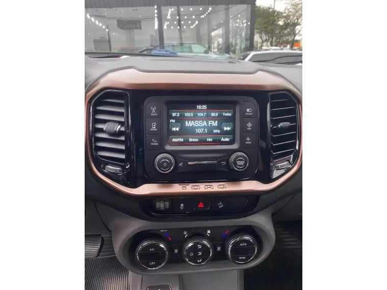 Fiat Toro Branco 9