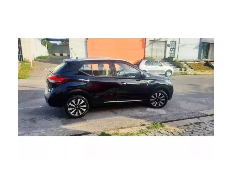 Nissan Kicks Preto 5