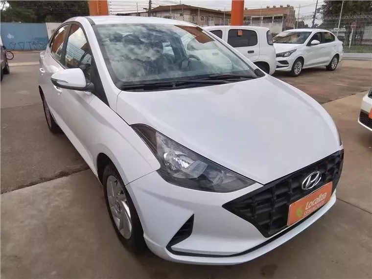 Hyundai HB20S Branco 2