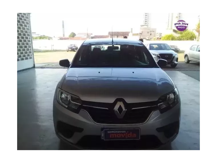 Renault Logan Prata 6