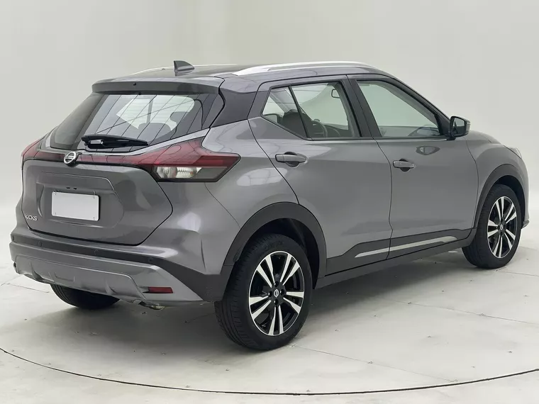 Nissan Kicks Cinza 1