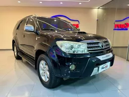 Toyota Hilux SW4