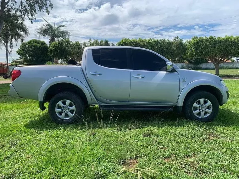 Mitsubishi L200 Triton Prata 2