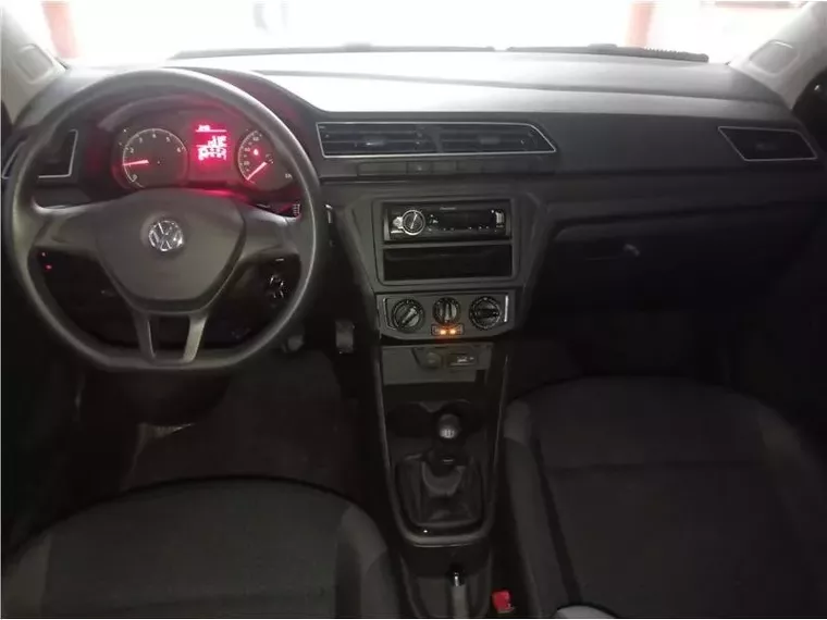 Volkswagen Voyage Prata 5