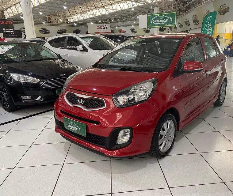 KIA Picanto Vermelho 10