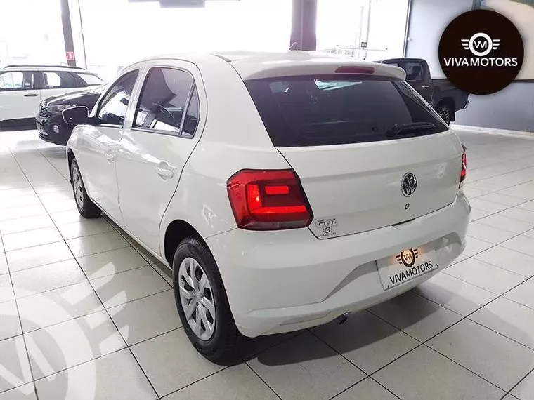 Volkswagen Gol Branco 9