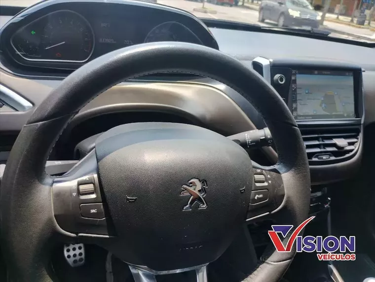 Peugeot 2008 Preto 18