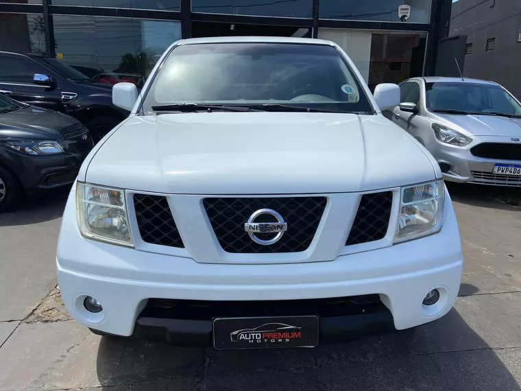 Nissan Frontier Branco 1