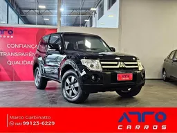 Mitsubishi Pajero Full