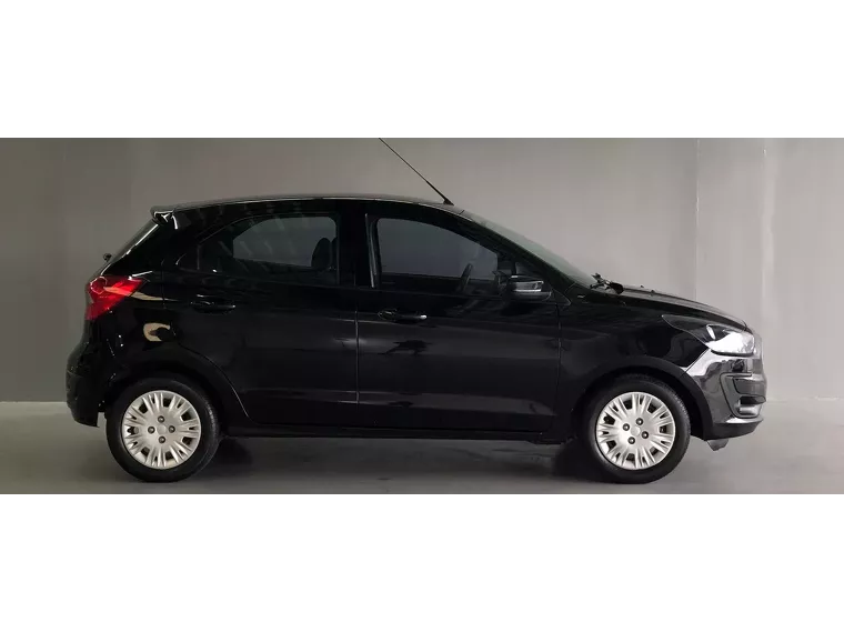 Ford KA Preto 18