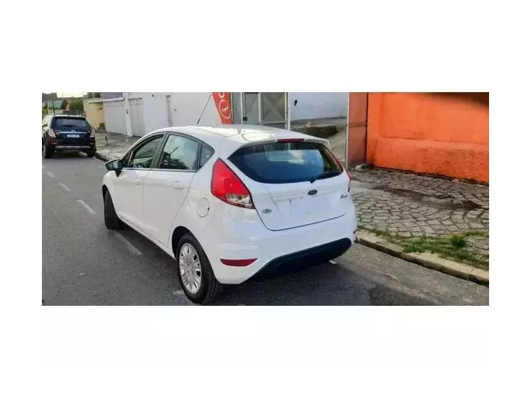 Ford Fiesta Branco 5