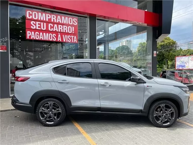 Fiat Fastback Cinza 2