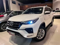 Toyota Hilux SW4