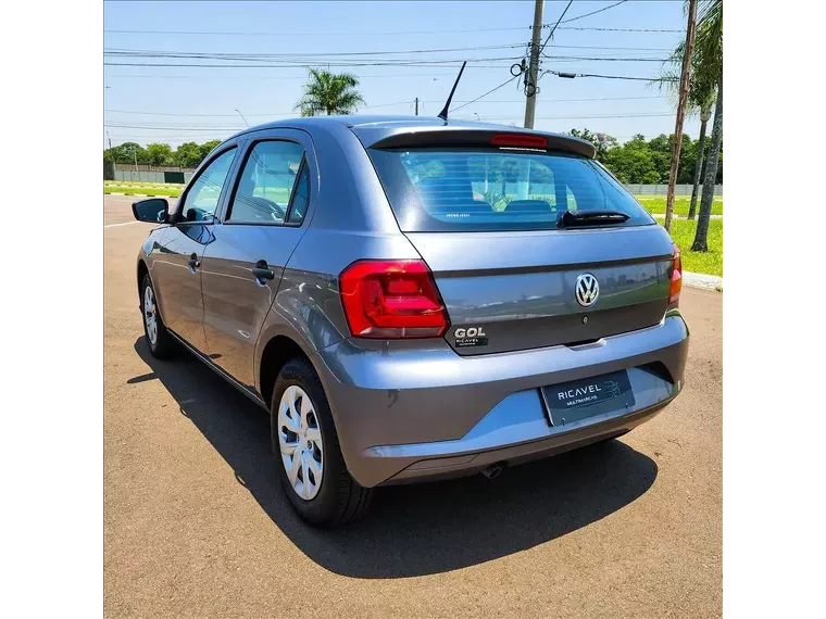 Volkswagen Gol Cinza 3