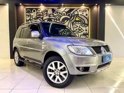 Mitsubishi Pajero TR4