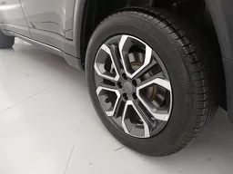 Jeep Commander