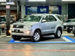 Toyota Hilux SW4