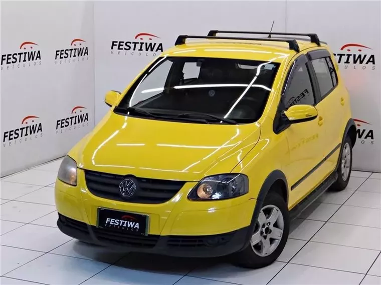 Volkswagen Fox Amarelo 7