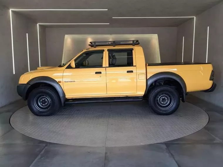 Mitsubishi L200 Outdoor Amarelo 4