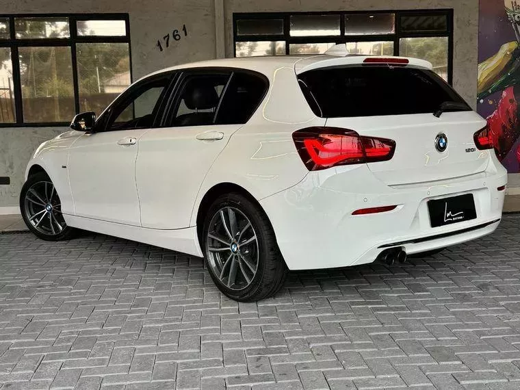 BMW 120i Branco 15