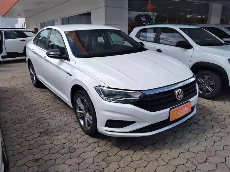 Volkswagen Jetta Branco 13