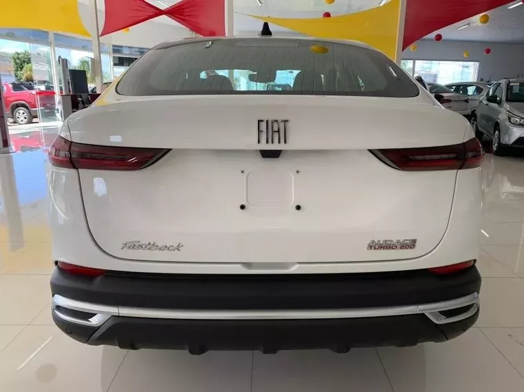 Fiat Fastback Branco 15