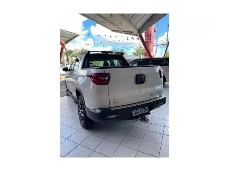 Fiat Toro Branco 5