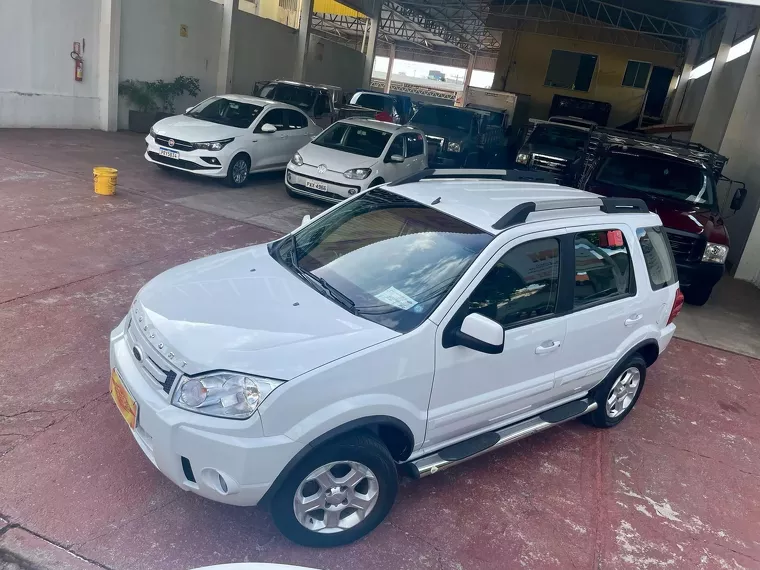 Ford Ecosport Branco 8