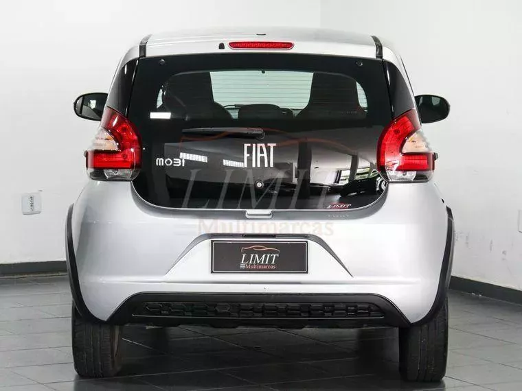 Fiat Mobi Prata 11