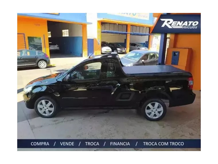 Chevrolet Montana Preto 8