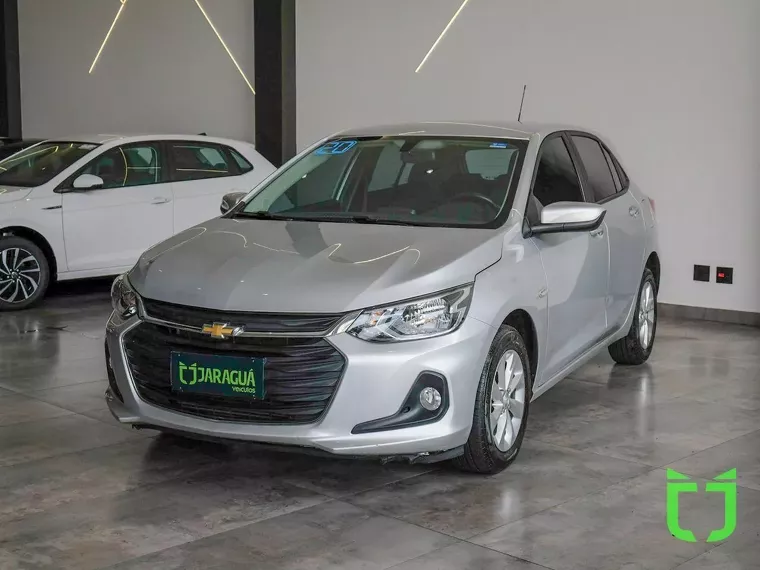 Chevrolet Onix Prata 1