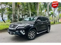 Toyota Hilux SW4