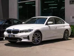 BMW 320i