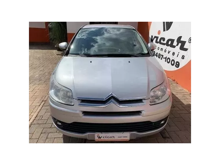 Citroën C4 Prata 2