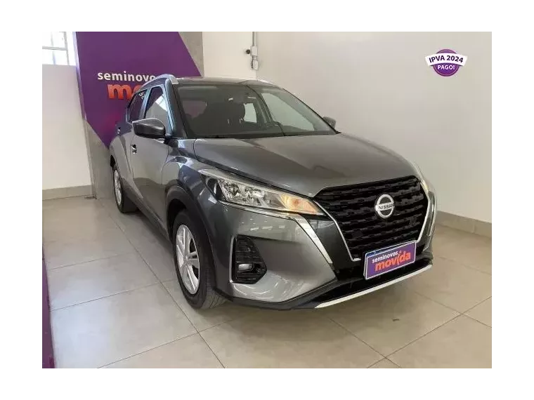 Nissan Kicks Cinza 1