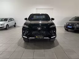 Toyota Hilux SW4